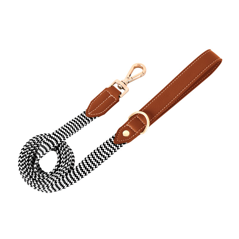 ペットベスト型手持ちロープ 犬用胸ストラップ 爆発防止犬用首輪 レタリング