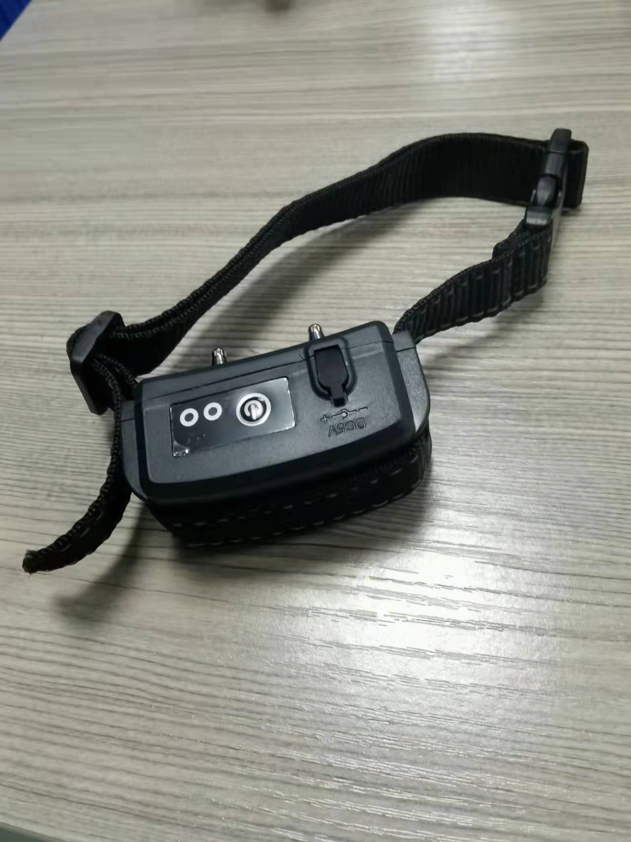 プラスチック製ペット用電子フェンス首輪